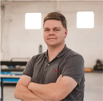 Marcio Neneve — Diretor Comercial