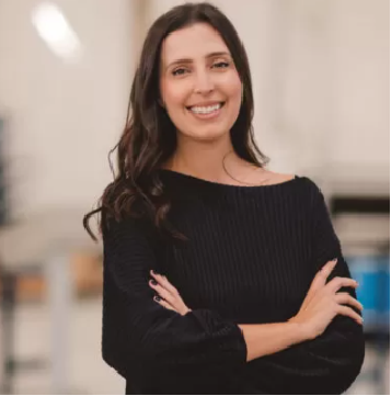 Marianna Brotto — Diretora Financeira Administrativa